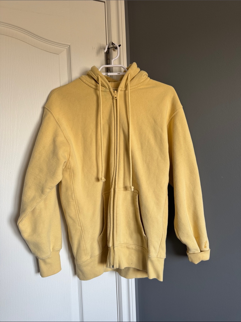 ARITZIA BOYFRIEND FIT SMALL